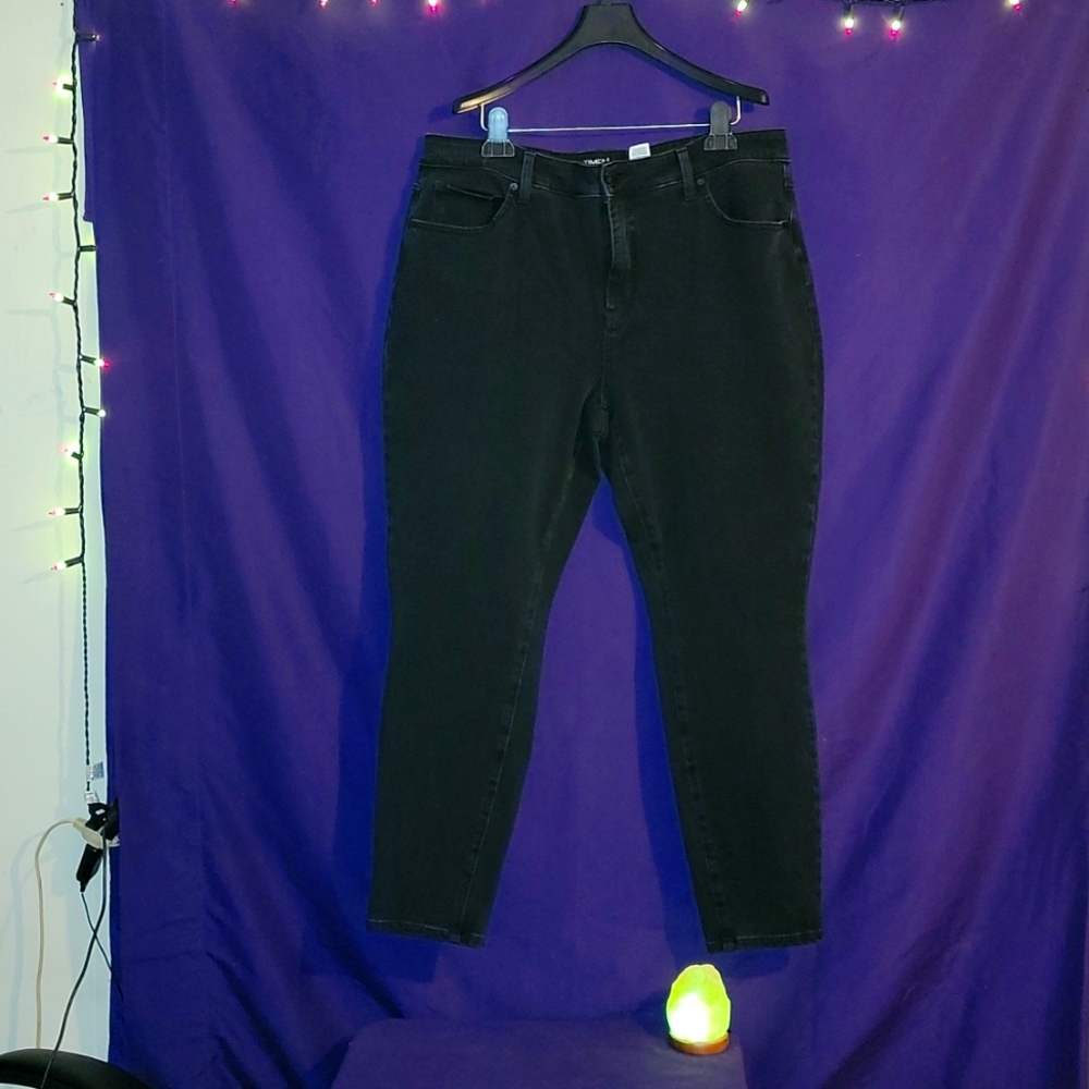 Time and Tru Black skinny Jeans